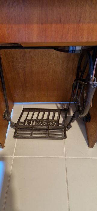 Vendo máquina de coser singer