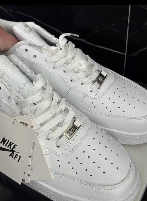 Nike Air Force Nowe