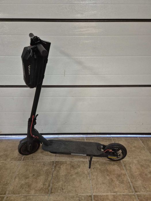Hulajnoga elektryczna Xiaomi Mi Scooter M365 Pro