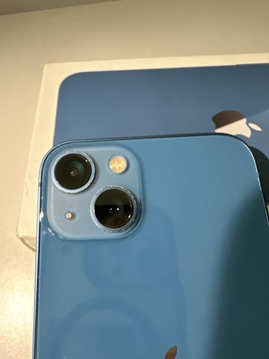 Iphone 13 niebieski