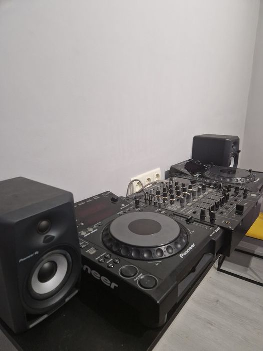 Pioneer Djm 800, cdj 900 2шт