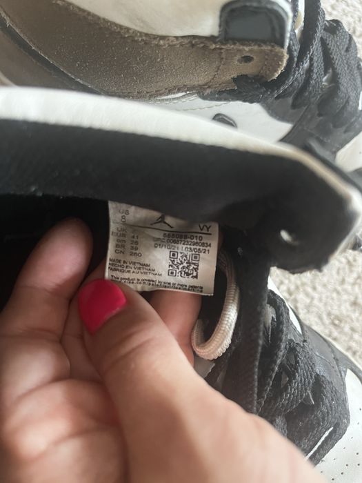 Продаю кроссовки Nike Air Jordan