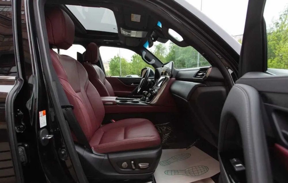 Продам Lexus LX 500d 2024 з ПДВ