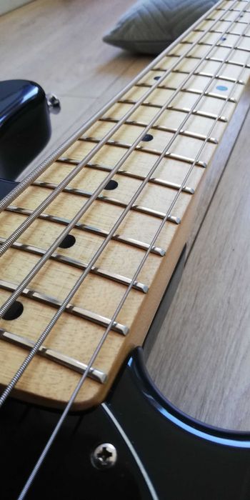 Lutnik Regulacja Strojenie Setup Szlif Progów Naprawa Gitary Basu