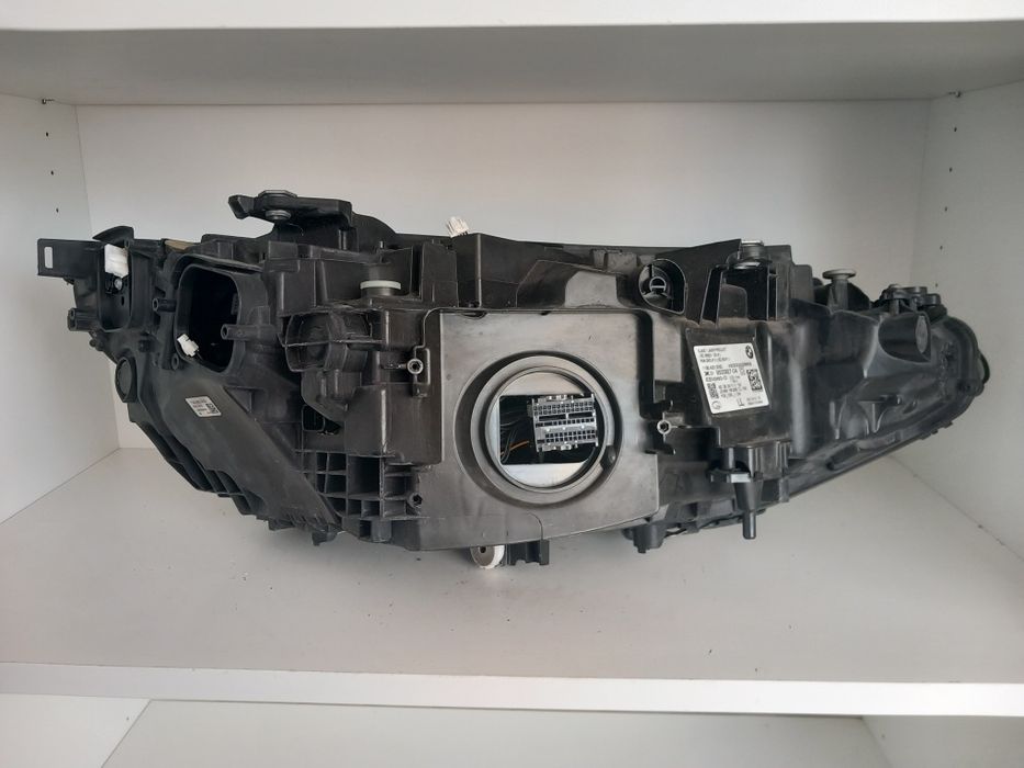 Farol BMW 4/M4/M3 Laserlight esquerdo