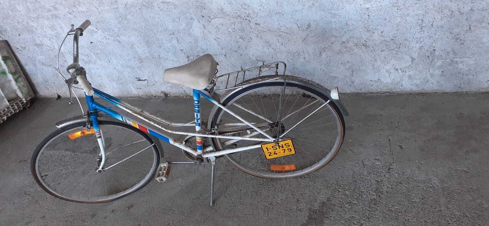 Bicicleta antiga orbita