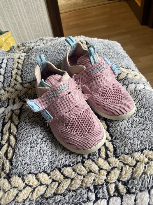 Взуття до садочку кросівки elefanten 25