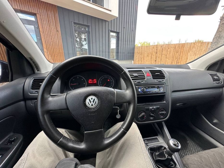 Продам Vw Golf 5 2.0 дизель 2006