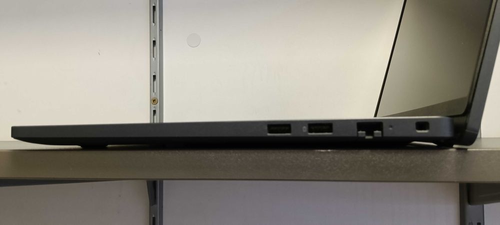 Laptop Dell Pro 16 PC16250 16GB/512GB SSD
