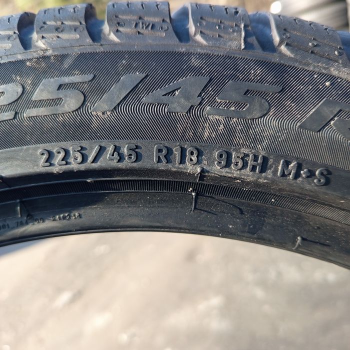 225/45R18 Pirelli Sottozero 3