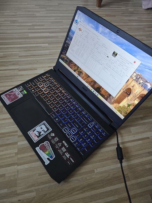 Acer Nitro 5 RTX 3070 Ryzen 7 16GB RAM 1TB SSD 144Hz Gaming
