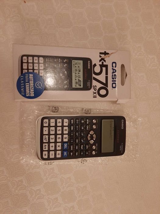 Maquina calculadora cientifica CASIO... em bom estado... como nova! Contacte: 912294388