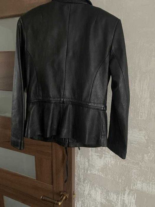 Куртка,                      шкіряна