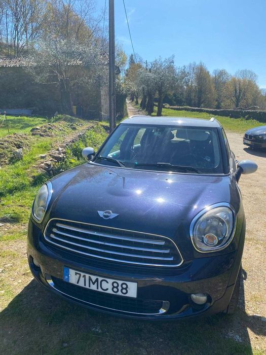 Mini Countryman Cooper D 2011 – SUV compacto