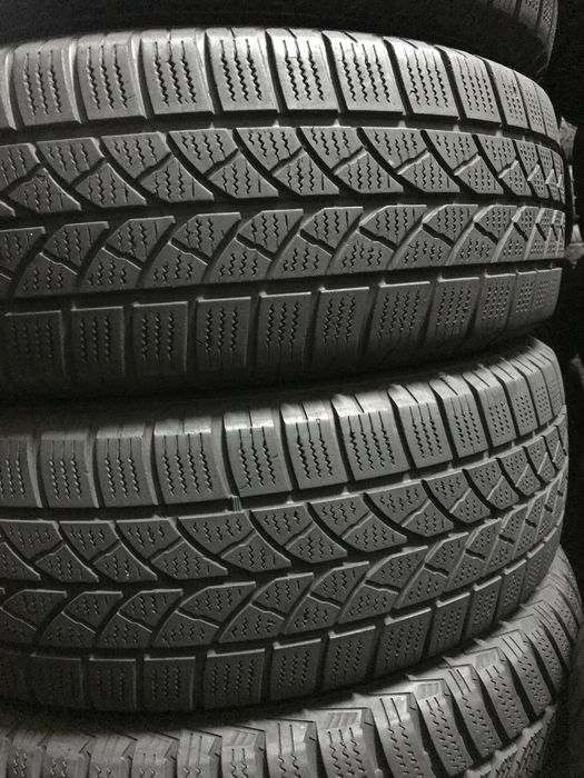 Шины б/у зима 215/65R16C Bridgestone Blizzak LM-18С (Склад)