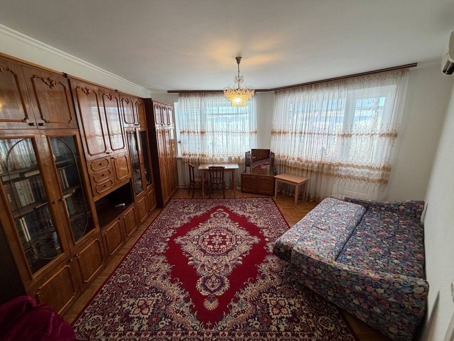 Продаж 3к квартири, р-н  ближнє Жадова