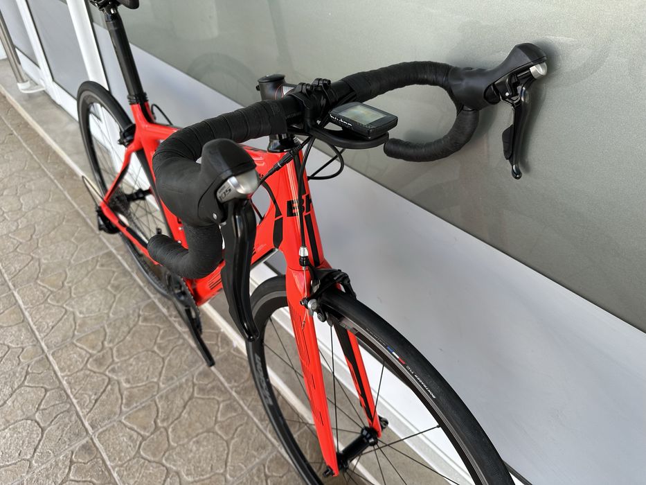 Bicicleta de estrada - Carbono - 11v