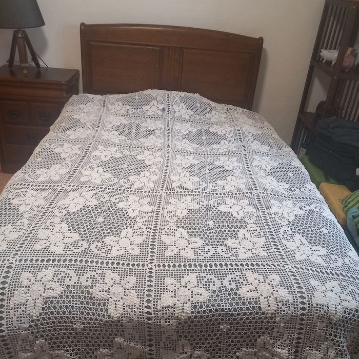 Colcha de Renda cama de casal  feita à mão