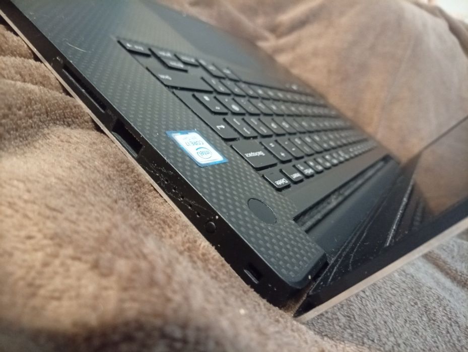 Dell XPS 15 9570 – i7