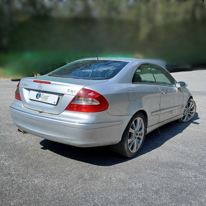 Mercedes CLK320 3.0CDI de 2006 - Peças Usadas