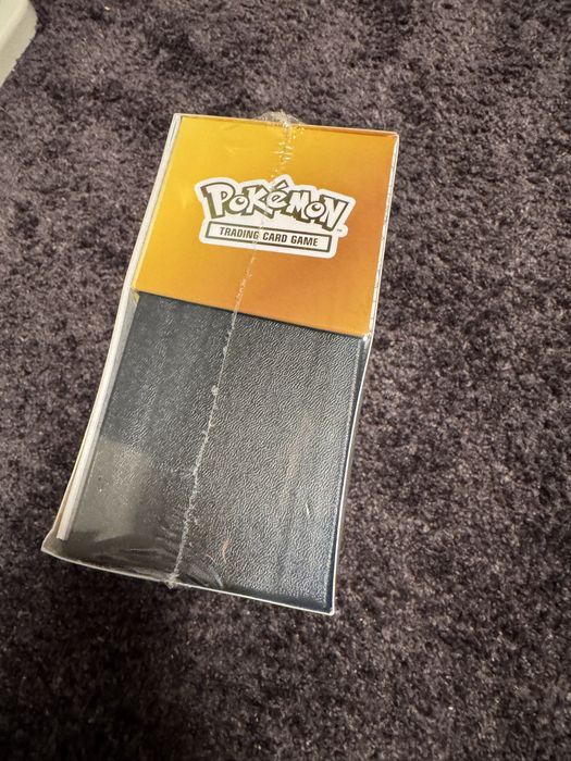Pokémon TCG: 30th Celebration - Elite Trainer Box ETB