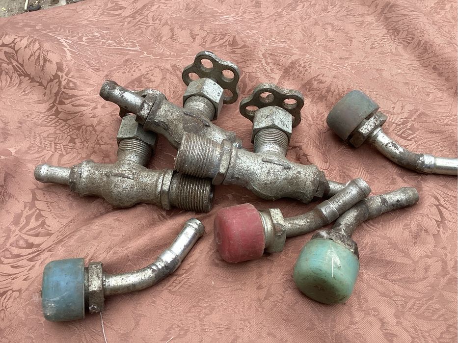 Вентиль игольчатый