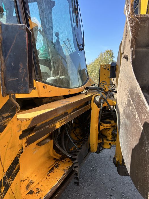 Jcb 3CX 2005 гарний стан