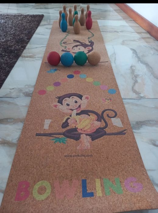 Jogo bowling cortiça