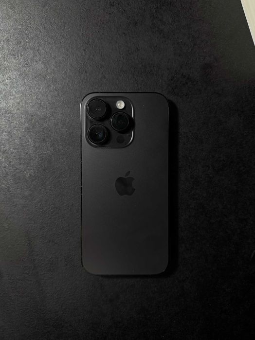 iPhone 14 Pro - 256GB - Preto