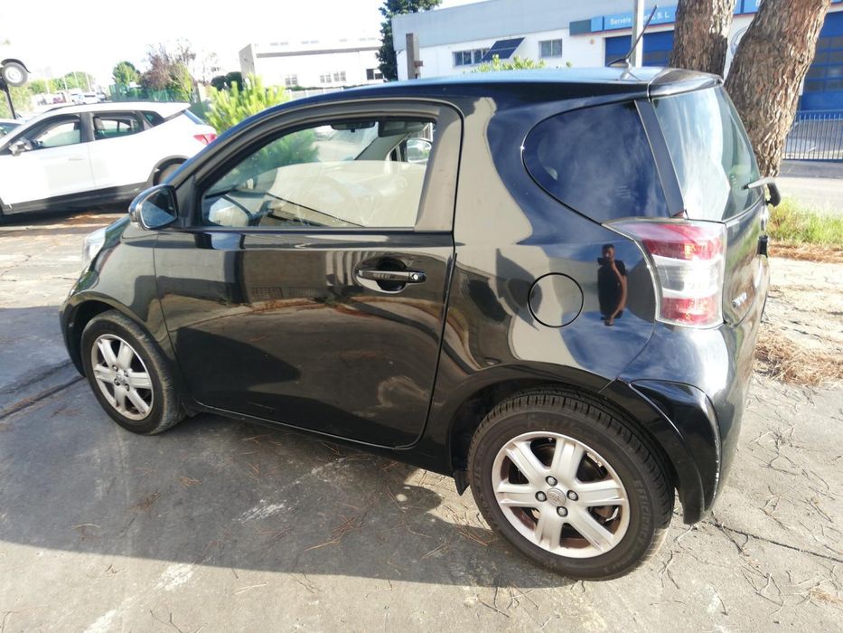 Radiador De Água Toyota Iq
