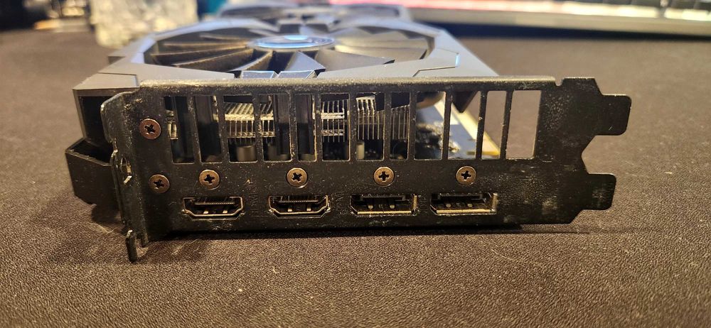 Placa grafica gtx 1650 4gb dual fan