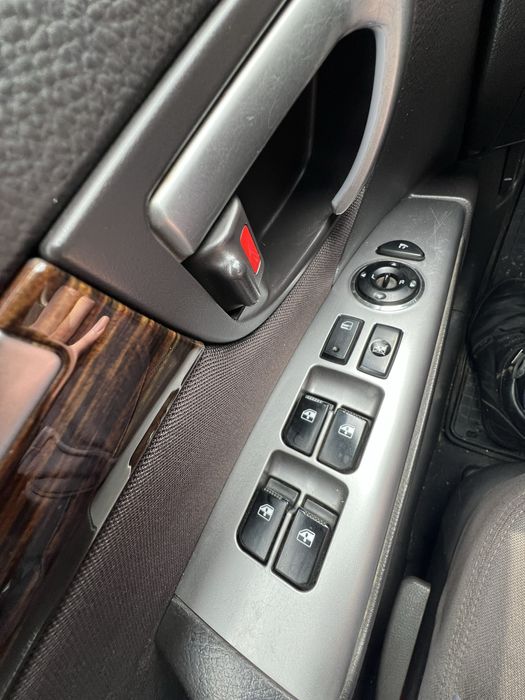 Продам hyundai santa fe 2011 7 місць газ!