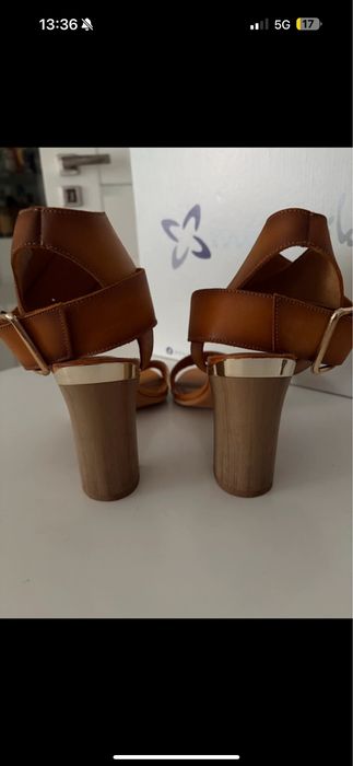 Buty na obcasie Maciejka