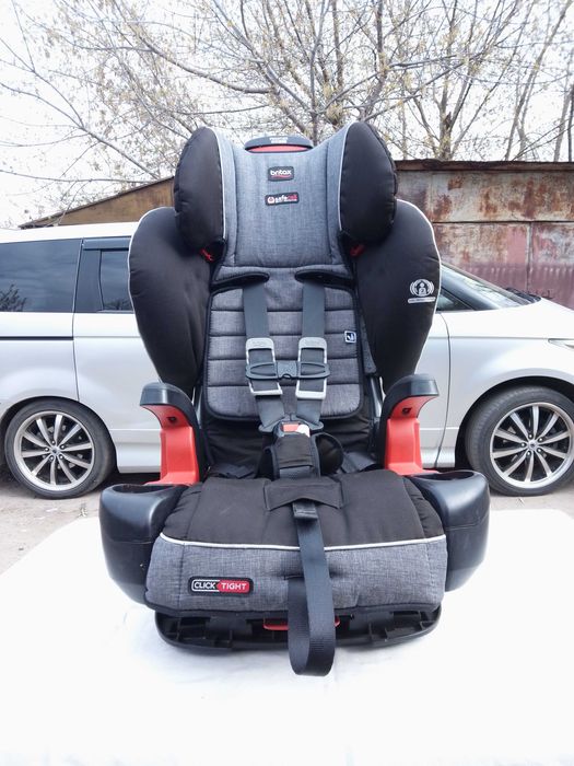 детское автокресло англо-немецкой компании BRITAX