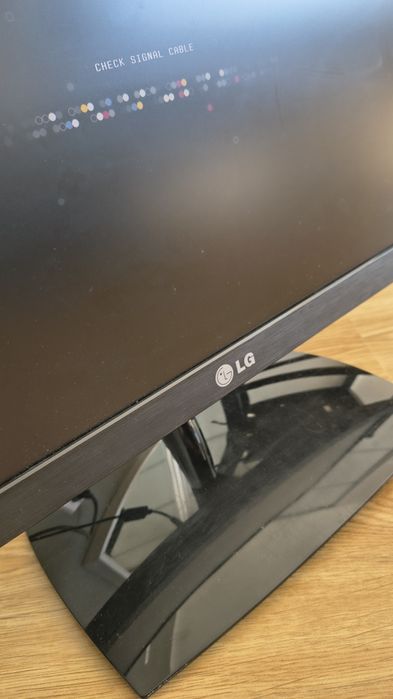 Monitor LG Flatron E2251 22"