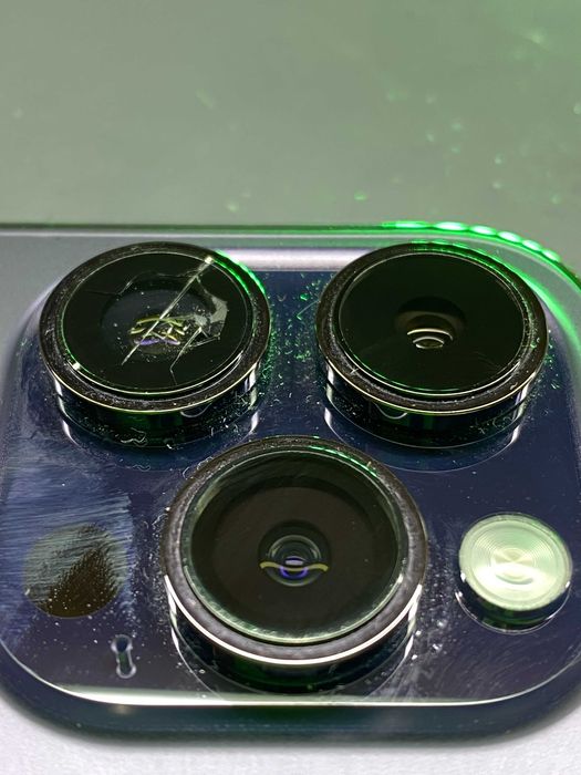 Ремонт телефонів (акумулятор, дисплей, кришка, переклейка скла)