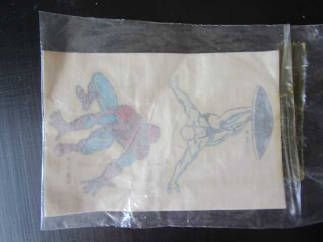 brindes vintage super herois na embalagem (ja aberta) revistas