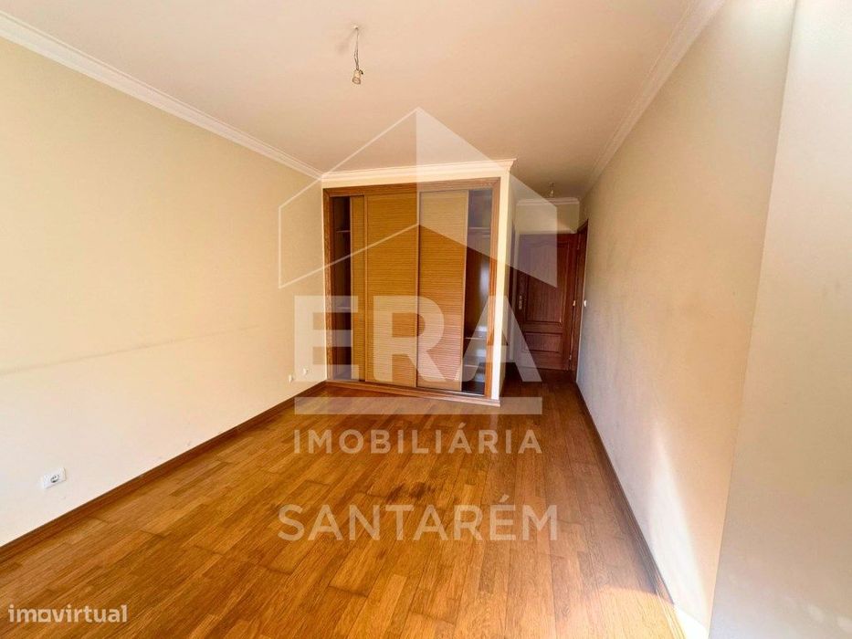 Apartamento T3 com varanda