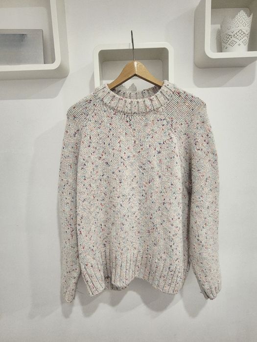 Sweterek z kolorową włoczką 42