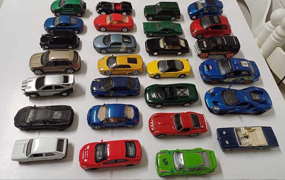 Carros de várias marcas 27 unidades