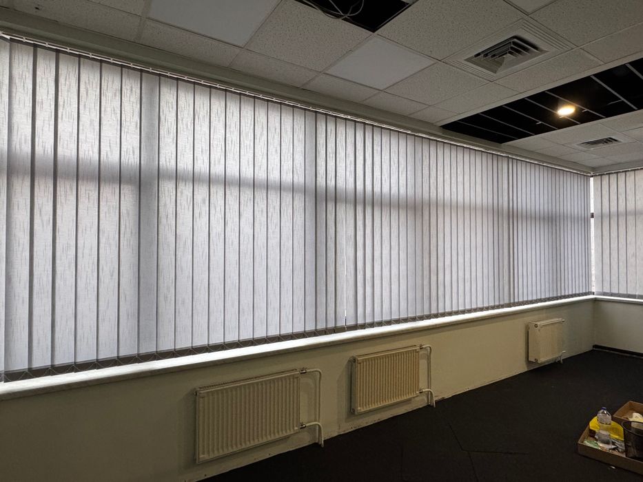 Жалюзі та тканинні ролети на замовлення / День-ніч / Плісе / Дерев’яні