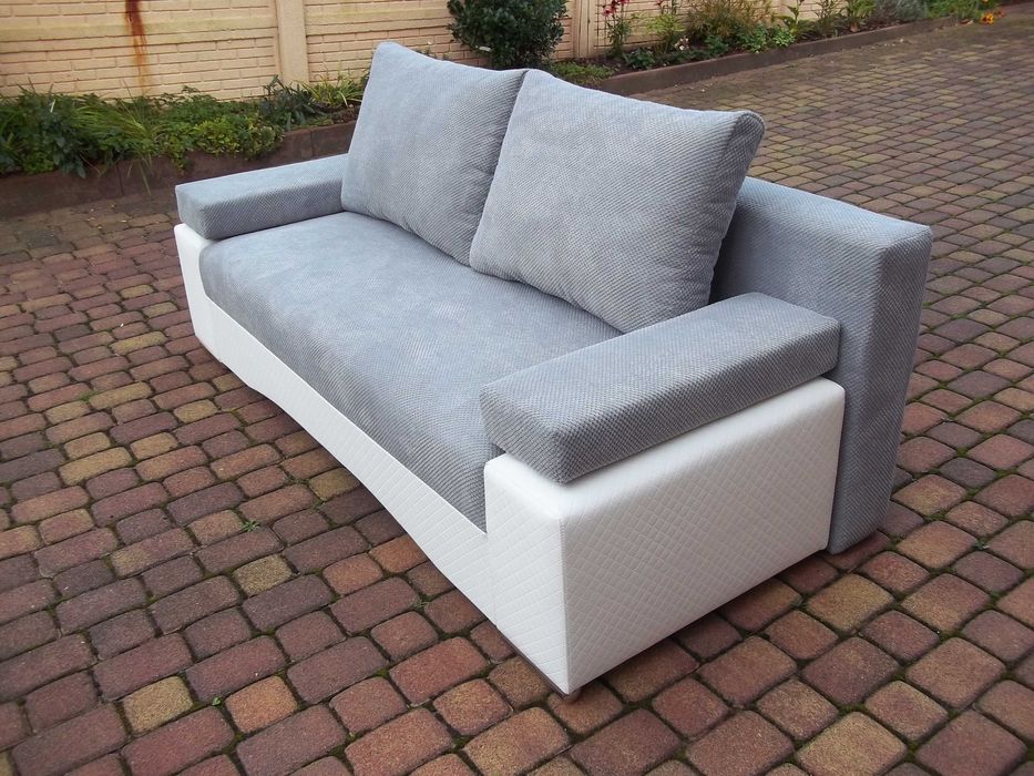 kanapa/sofa-wygodne rozkładanie/szerokie spanie/sprężyny