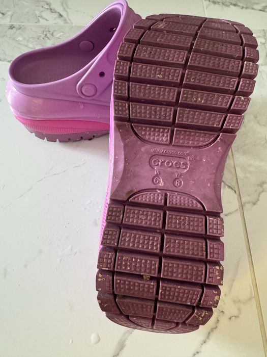 Продам  очень удобные crocs