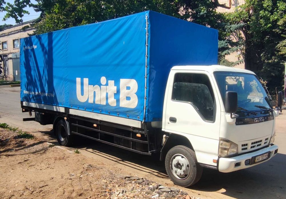 Isuzu NQR 71 вантажний