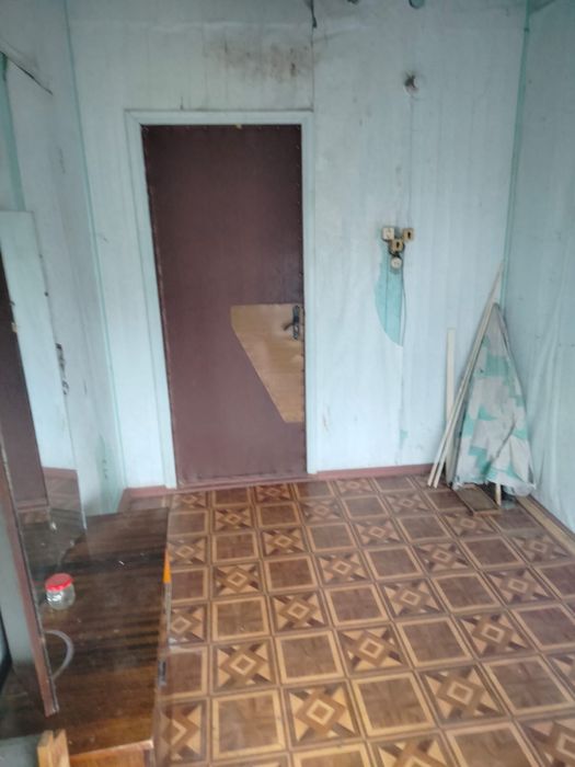 Продаж просторого будинку