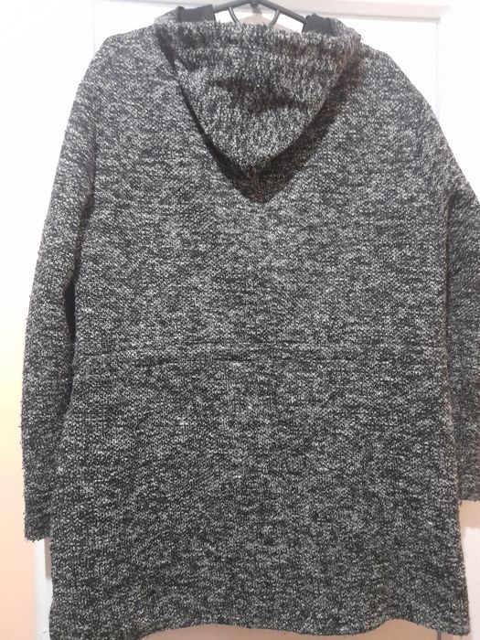 Кофта женская тепла с капюшоном