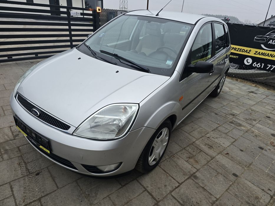 Fiesta,/Benzynka/Ghia/Klima/Hak/Oplacona