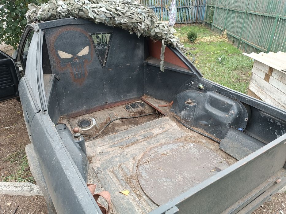 Продам  машину ..