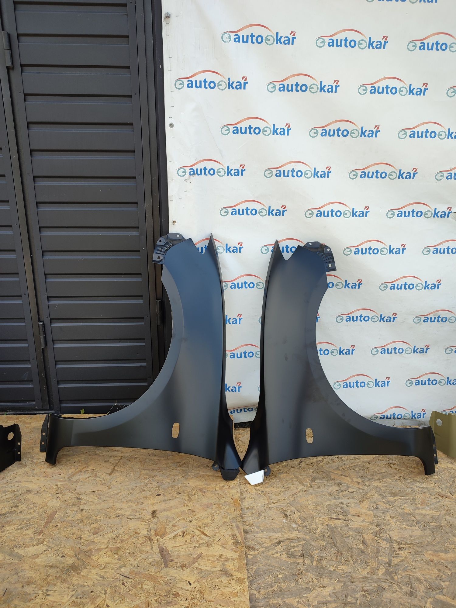 Крило Mazda 3 BK 2003-2009 седан/хетчбек: 1 800 грн. - Крила та їхні ...