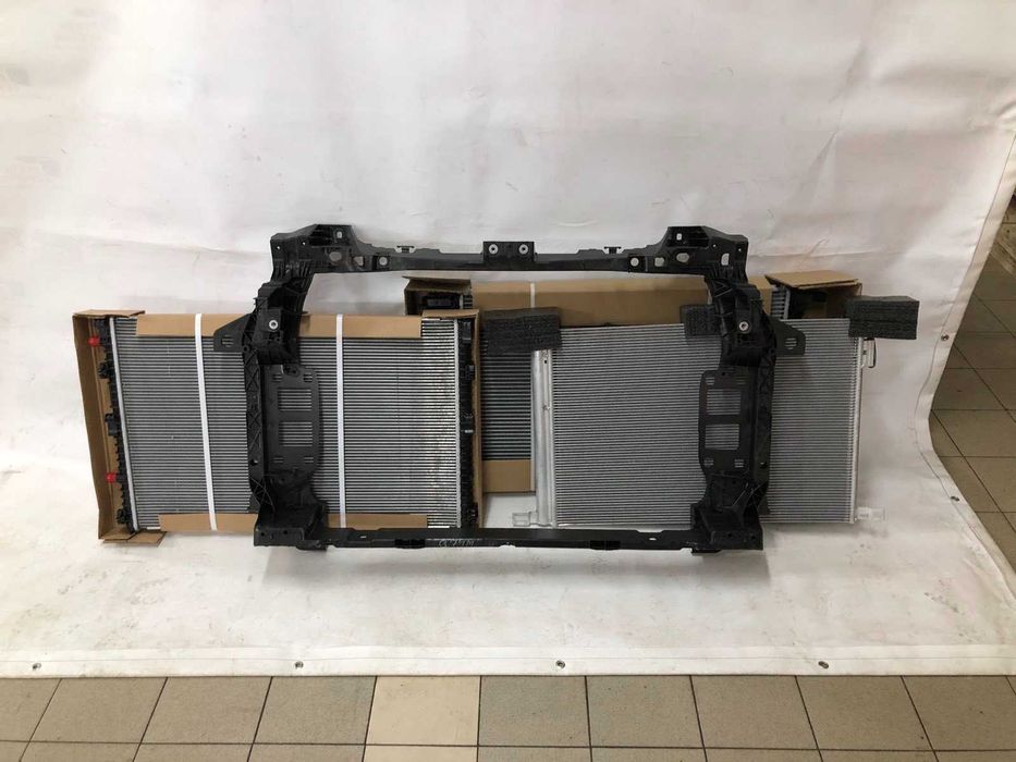 audi Q8 ку8 Воздуховод повітря патрубок дифузор  накладка  радиатор